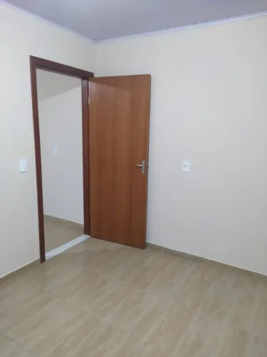 Alugo kitnet