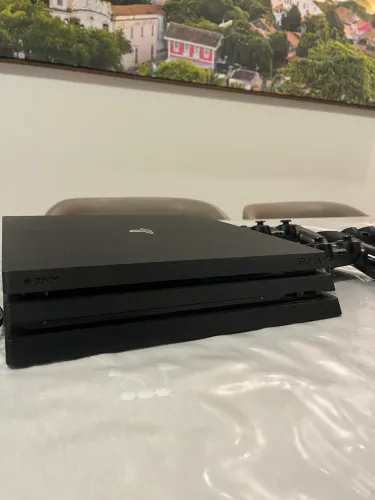 Plastation 4 PRO 1TB