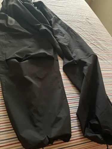 Calça nova