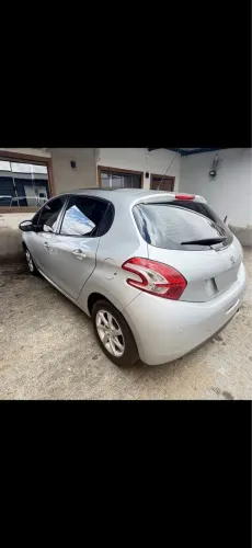 Peugeot 208 Allure 1.5 Flex 8V 5P 2014
