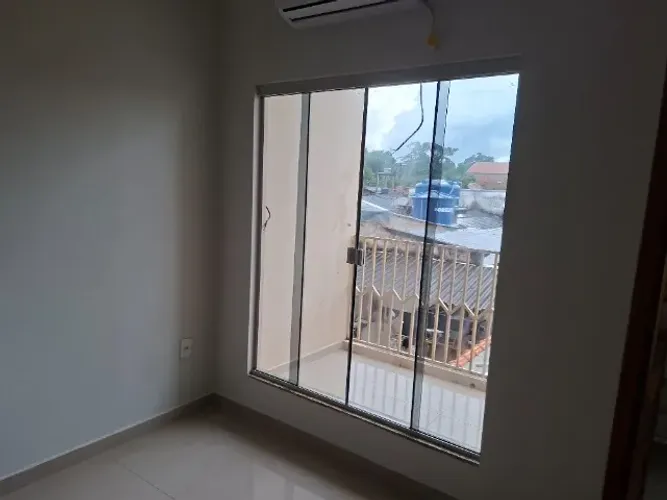 VENDO SOBRADO COM 3 QUARTOS