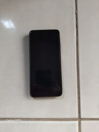 Vendo celular samsung A05 bem.conservado