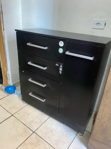 Cômoda Preta 