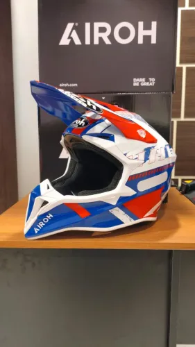 Capacete Airoh Wraap Motocross Off Road Trilha