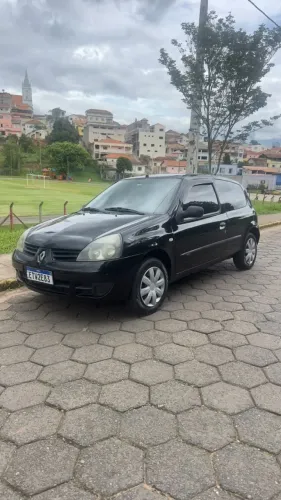 Renault Clio Hi-flex 1.0 16V 3P 2011