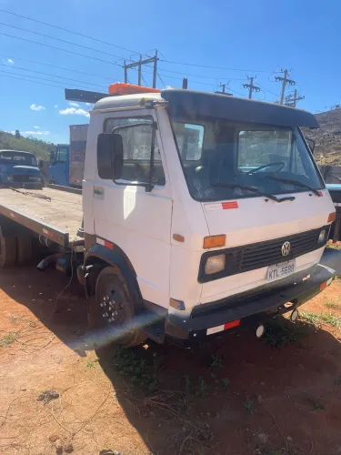 Vendo 7.90s guincho plataforma