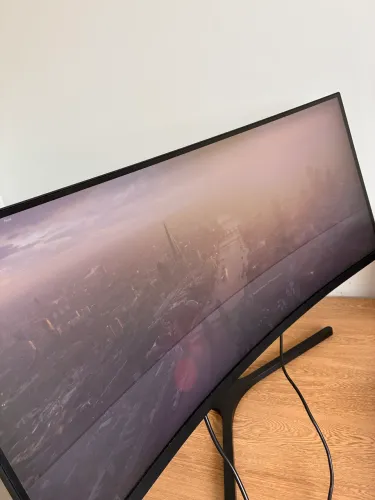 Monitor Xiaomi 34 (com listras)