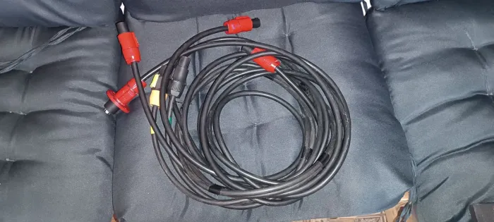 Conectores som automotivo