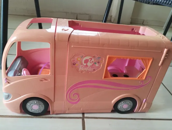 Trailer da Barbie brinquedo 