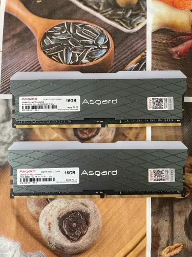 Kit 2x Memórias RAM Asgard DDR4 16GB 3200MHz (32GB Total)