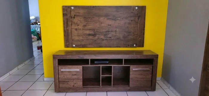 Rack com Painel em Excelente Estado