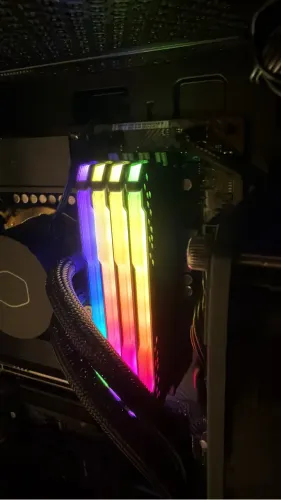 MEMÓRIA RAM CORSAIR VENGEANCE 4X32 128GB