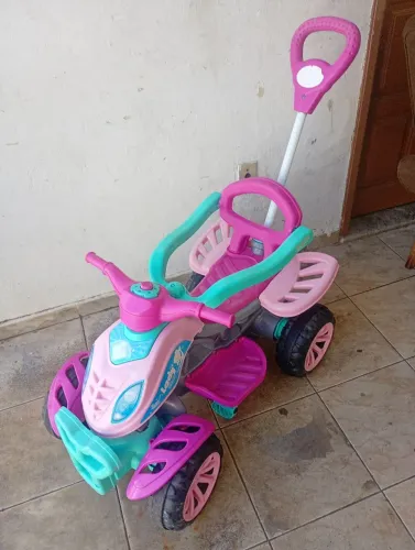 Quadriciclo infantil