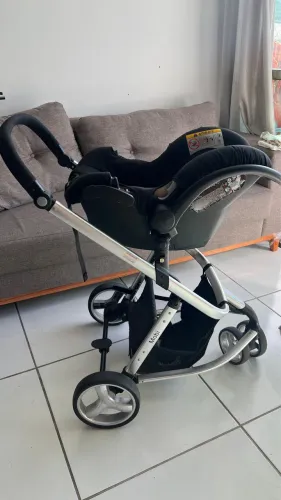 Carrinho de bebê perfeito estado