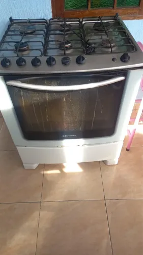 Fogão 6 Bocas Funcionando Perfeitamente TUDO, só está sem a tampa