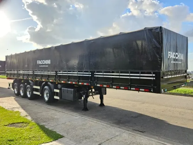 Carreta 4 Eixo Graneleira Facchini Ano 26 0km 14.x1.80 pneu rodas alumínio Pronta Entrega