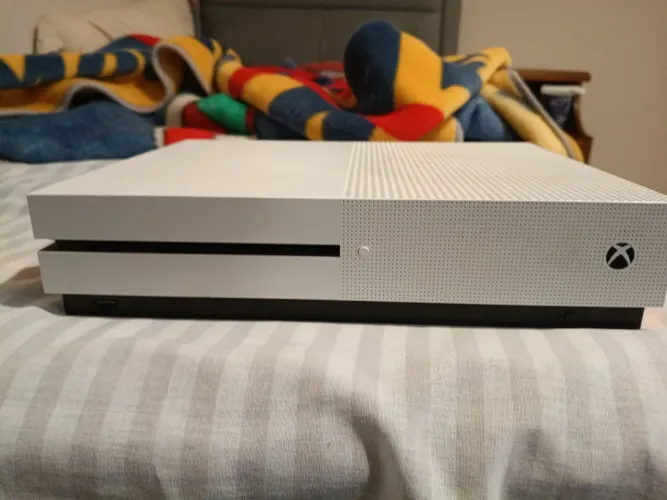 XBOX ONE S 1 TERABYTE 