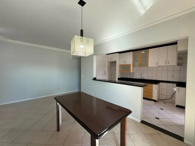 Apartamento com 3 quartos (1 suíte) para locação Criciúma