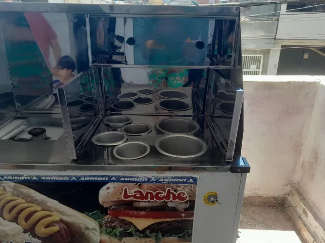 Carrinho de cachorro quente ?