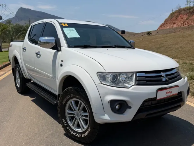 Mitsubishi L200 Triton HPE 3.2 CD TB Int.diesel AUT 2014