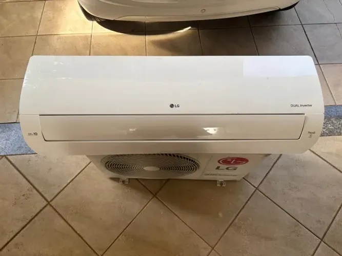 Ar-Condicionado LG Split Inverter 18.000 BTUs (Somente Frio)
