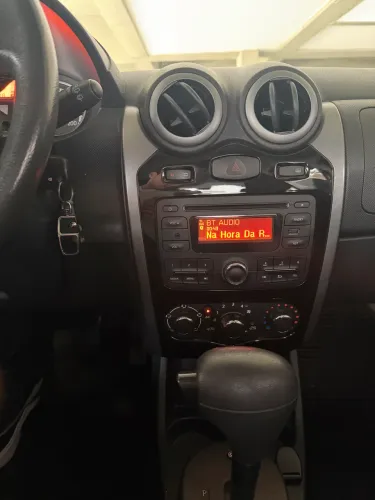 Renault Sandero Privilège Hi-flex 1.6 16V 5P AUT 2012