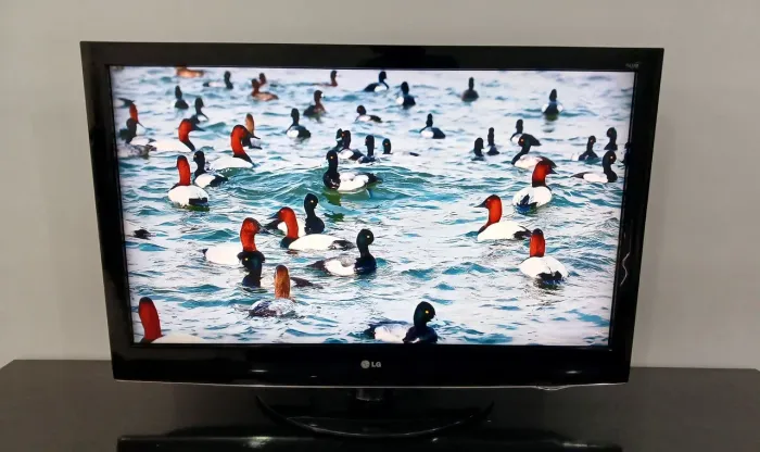 Tv Lg LD420 42 polegadas - Leia o anúncio 
