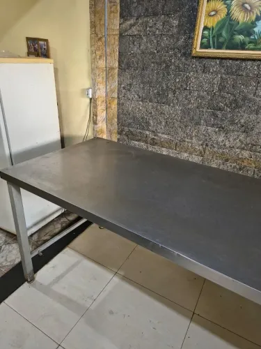Mesa de inox 1,80x0,80 R$700