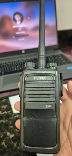 Rádio Hytera PD506