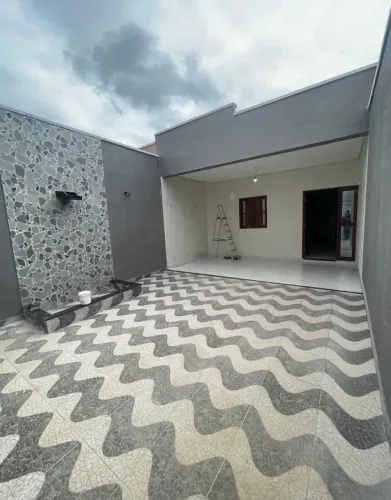 VENDE-SE CASA NO BENGUÍ 
