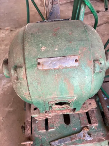 Motor trifásico