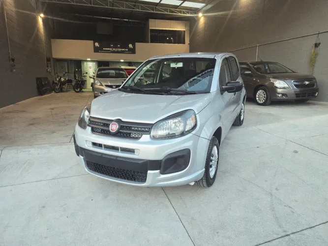 Fiat Uno Attractive 1.0 EVO Fire Flex 8V 5P 2021