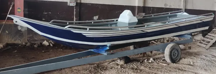 Lancha (casco) de alumínio naval de 2mm (6,00 x 1,50 x 0,50m) - desconto Pix ou até 12x