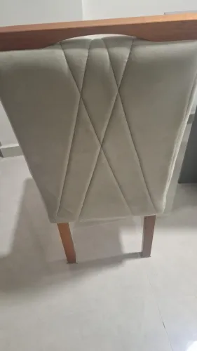 Lindas cadeiras forradas