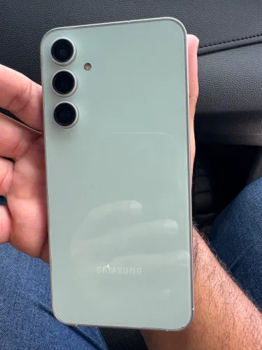 VENEDO CELULAR S23 FE 500,00