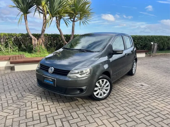 Volkswagen Fox 1.0 MI Total Flex 8V 5P 2013