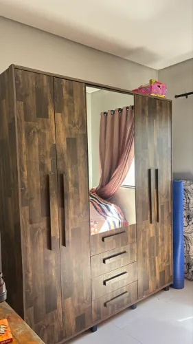 Guarda-roupa solteiro conservado