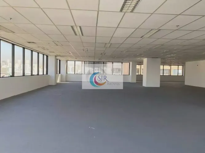 Imóvel para aluguel possui 1038 metros quadrados em Água Branca - São Paulo - SP