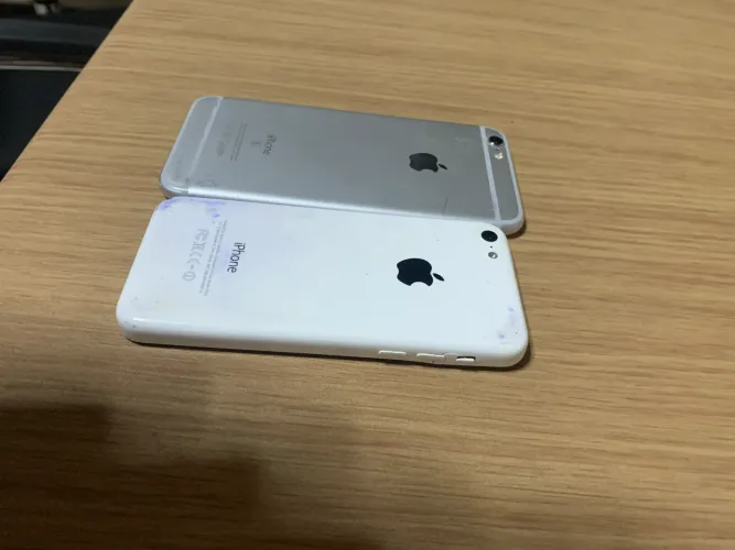 iPhone 5C e iPhone 6s ambos para conserto/peças ? Goiânia