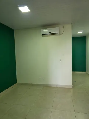 Excelente Oportunidade - Sala Comercial na 304 Norte