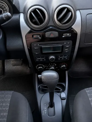 Renault Sandero Privilège Hi-flex 1.6 16V 5P AUT 2012