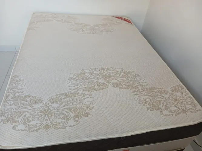 Cama box