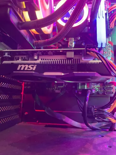 Placa de vídeo GTX 1650 4gb