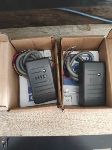 Kit 2 Leitores de Proximidade HID ProxPoint Plus (6005) - Novos na Caixa!