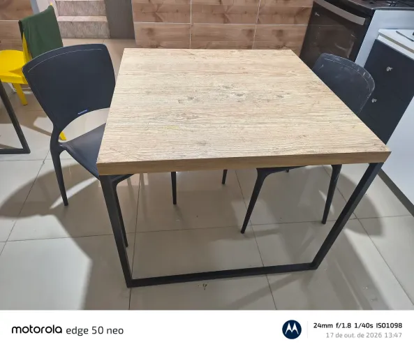 Mesa tockstok e 2 cadeiras Tramontina preta retirada José Walter próximo shopping