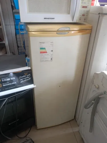 Freezer Eletrolux 170 litros 110v funcionando perfeitamente