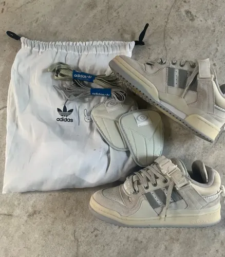 Forum low x bad bunny white