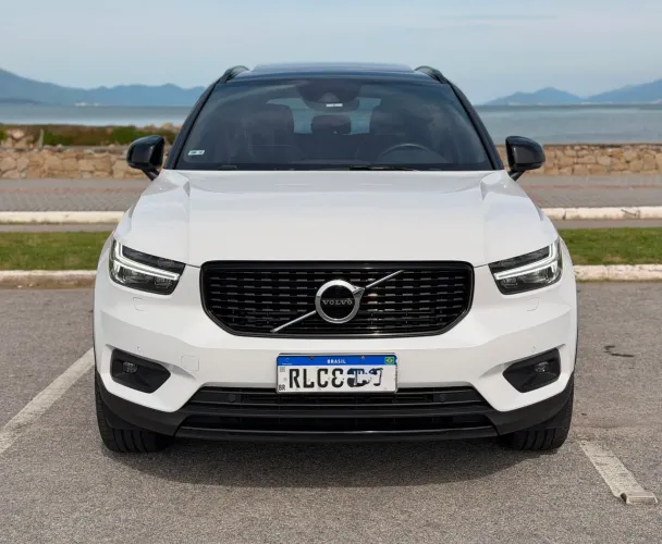 Volvo XC40 XC 40 T-5 Híbrido R-design 1.5 262cv FWD 2021
