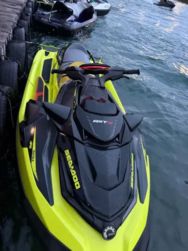 Jet ski seadoo 325 2024