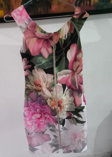Vestido floral importado